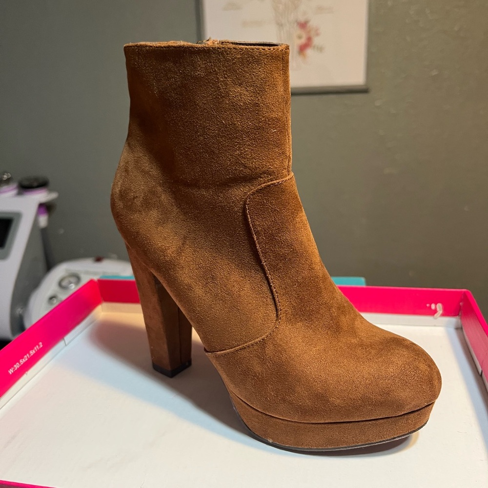 High heel booties